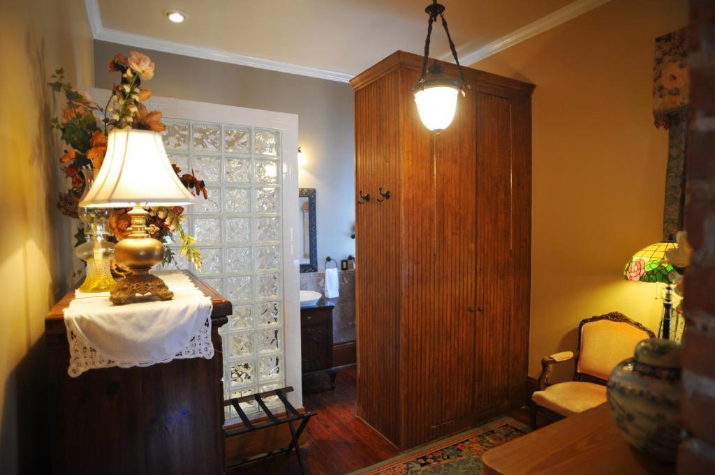Hh Whitney House - A Bed & Breakfast On The Historic Esplanade New Orleans Ruang foto