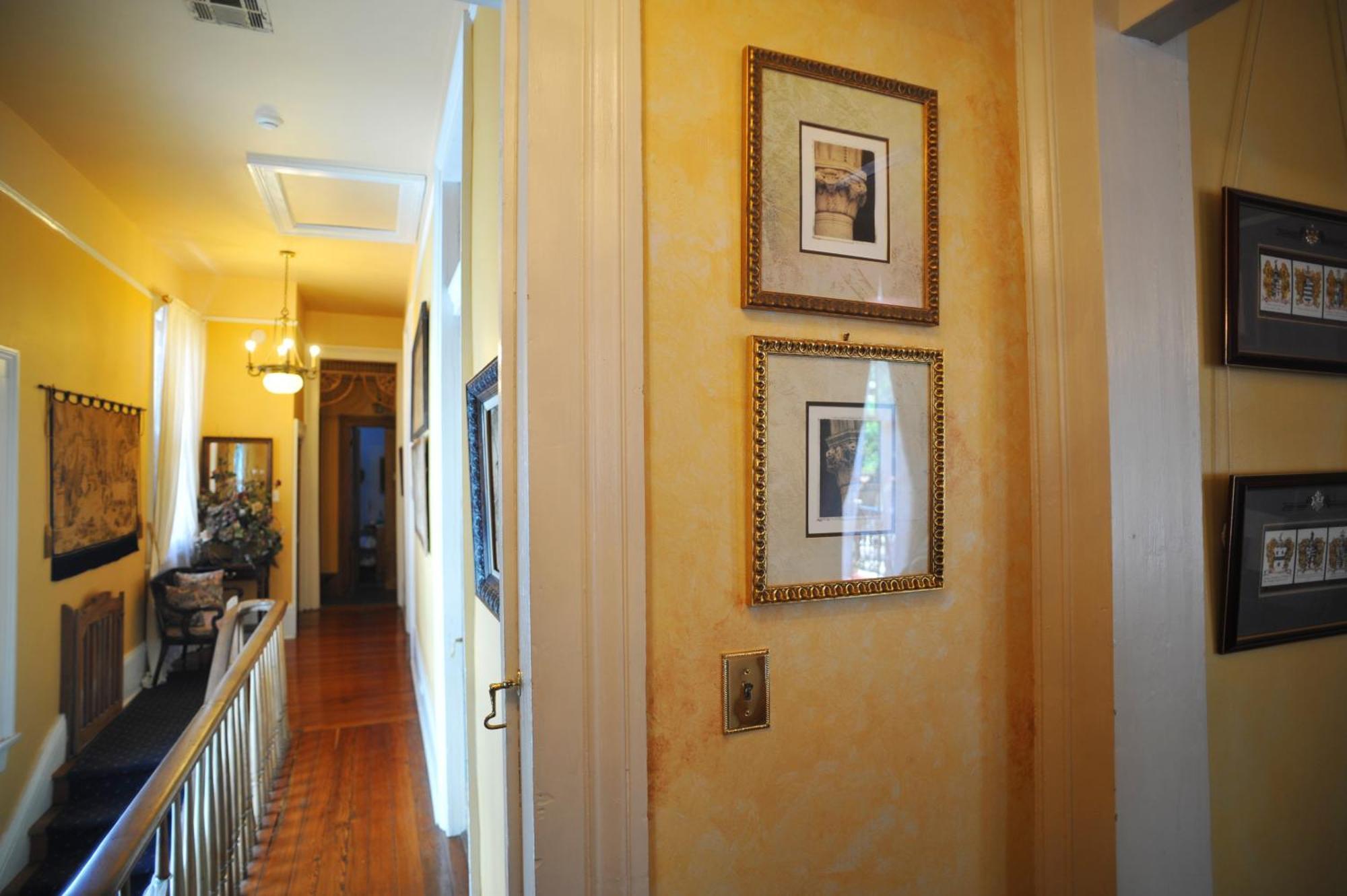 Hh Whitney House - A Bed & Breakfast On The Historic Esplanade New Orleans Bagian luar foto