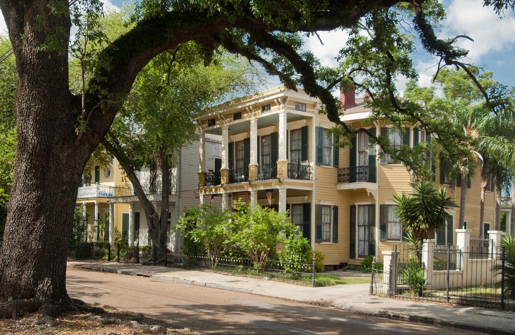 Hh Whitney House - A Bed & Breakfast On The Historic Esplanade New Orleans Bagian luar foto