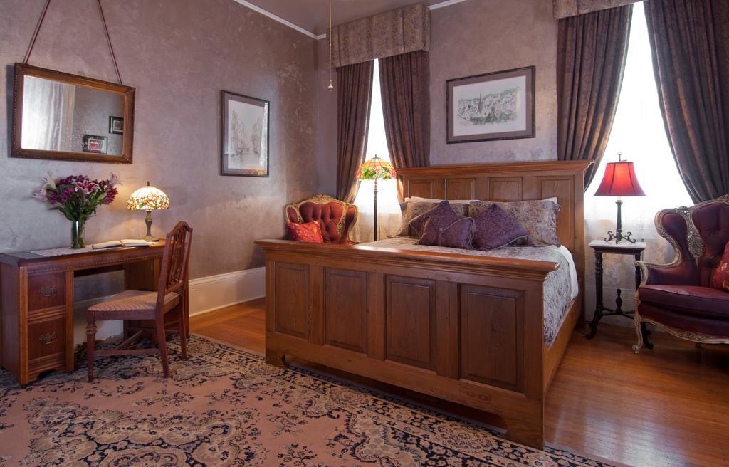 Hh Whitney House - A Bed & Breakfast On The Historic Esplanade New Orleans Bagian luar foto