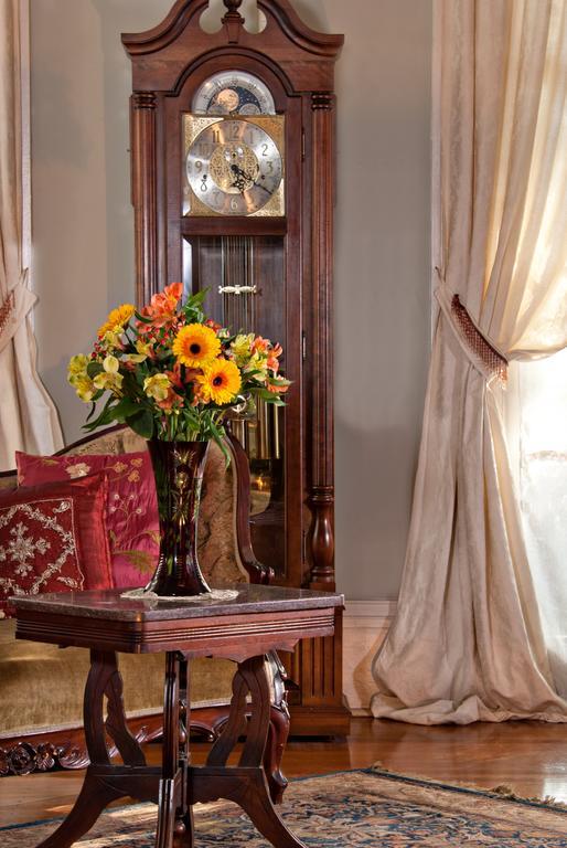 Hh Whitney House - A Bed & Breakfast On The Historic Esplanade New Orleans Bagian luar foto